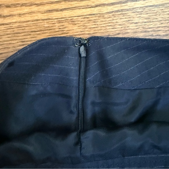 gucci midnight navy pinstripe Pencil Skirt size 44 - Picture 2 of 13